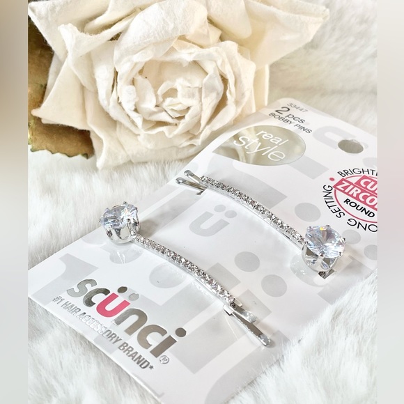 New with tags SCUNCI CUBIC ZIRCONIA BRIGHTER BRILLIANCE 2PC BOBBY PINS PRONG SET - Picture 2 of 4